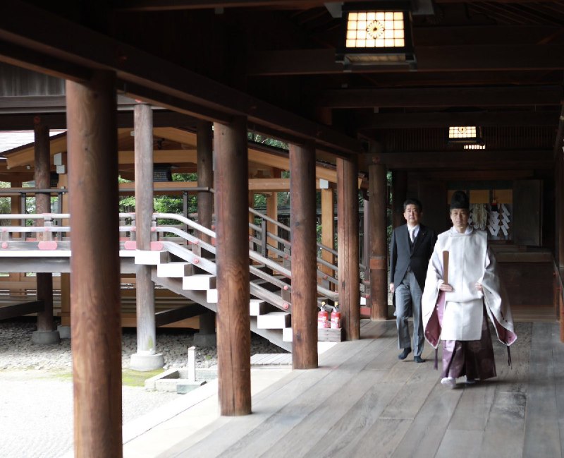 日本前首相安倍晋三今日参拜靖国神社