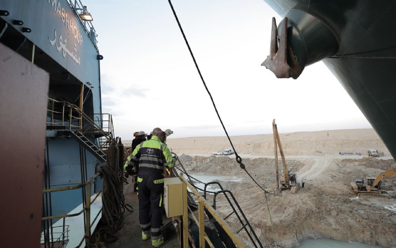 （图1：苏伊士运河管理局/美联社发；图2：苏伊士运河管理局/APA发）（图1：苏伊士运河管理局/美联社发；图2：苏伊士运河管理局/APA发）