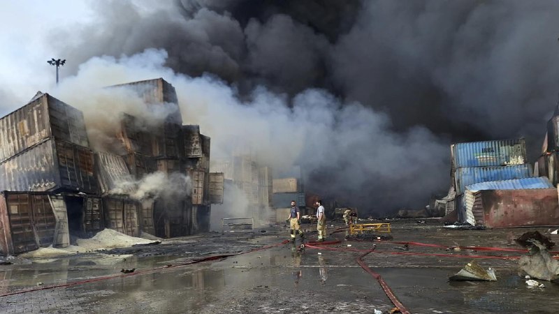 伊朗沙希德拉贾伊港爆炸事件已造成至少40人死亡、约1000人受伤