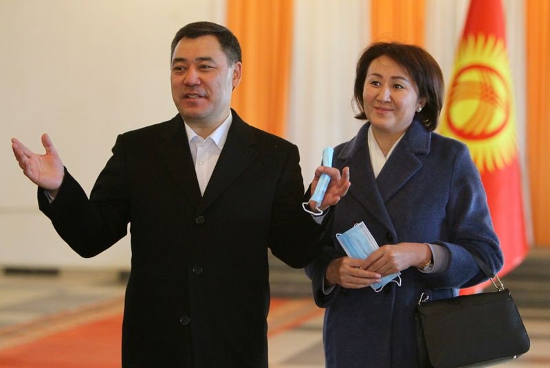 吉尔吉斯斯坦10日举行总统选举，并就国家政体进行全民公投