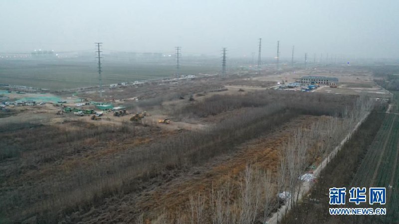 13日，河北省石家庄市在正定县文正大街诸福屯镇固营村境内开工建设集中隔离点