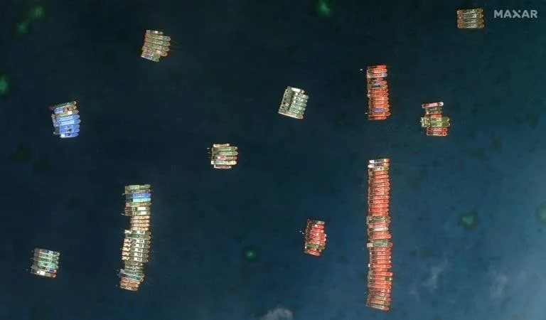 针对南中国海中国船只的外交争端，菲律宾国防部发言人周四表示，在控制局势方面将保留“所有选择”，包括利用菲律宾与美国等其他国家的伙伴关系