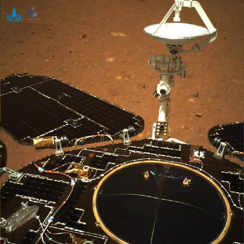 5月19日，中国国家航天局发布中国首次火星探测天问一号任务探测器着陆过程两器分离和着陆后火星车拍摄的影像