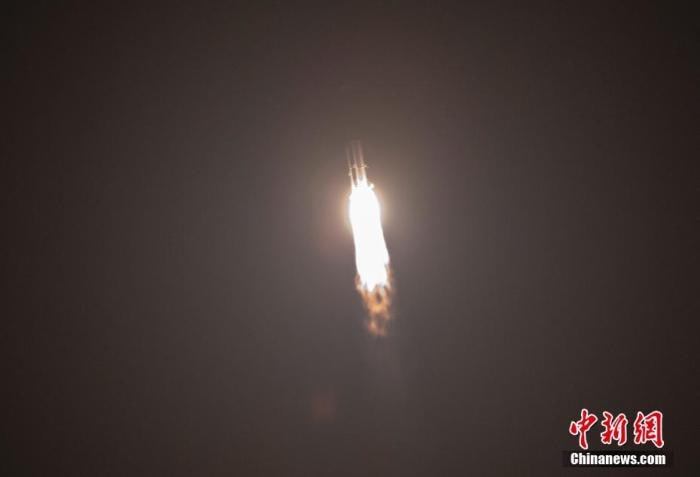 周五凌晨1时51分，长征七号改遥二运载火箭在海南文昌航天发射场点火升空，将试验九号卫星送入预定轨道，发射取得圆满成功