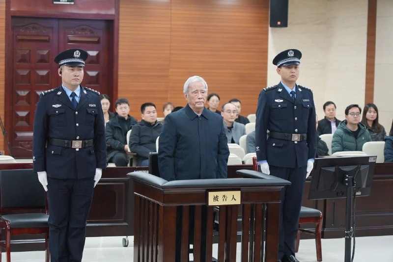 盛光祖案12月12日在宝鸡市中院宣判，以受贿、利用影响力受贿罪获刑15年、并处罚金600万元、犯罪所得及孳息追缴国库