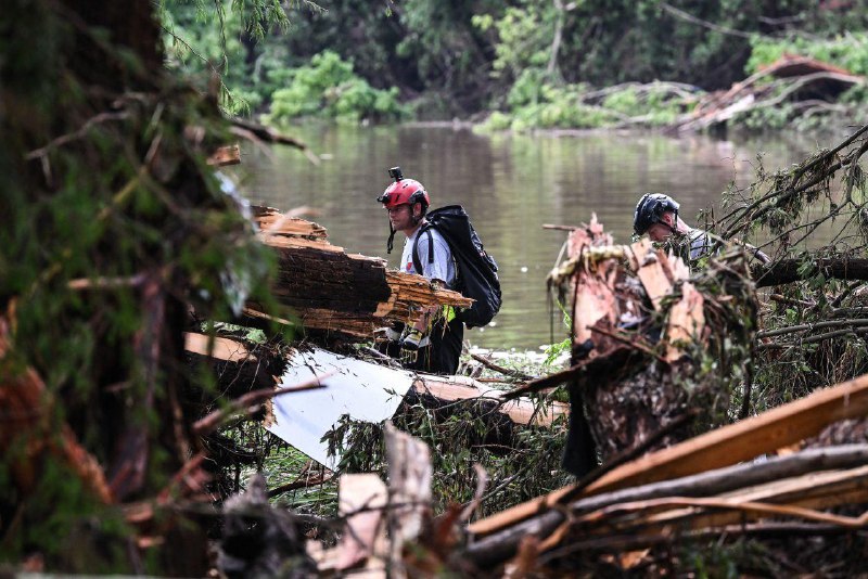 美国得克萨斯州中部的洪水已造成至少50人死亡