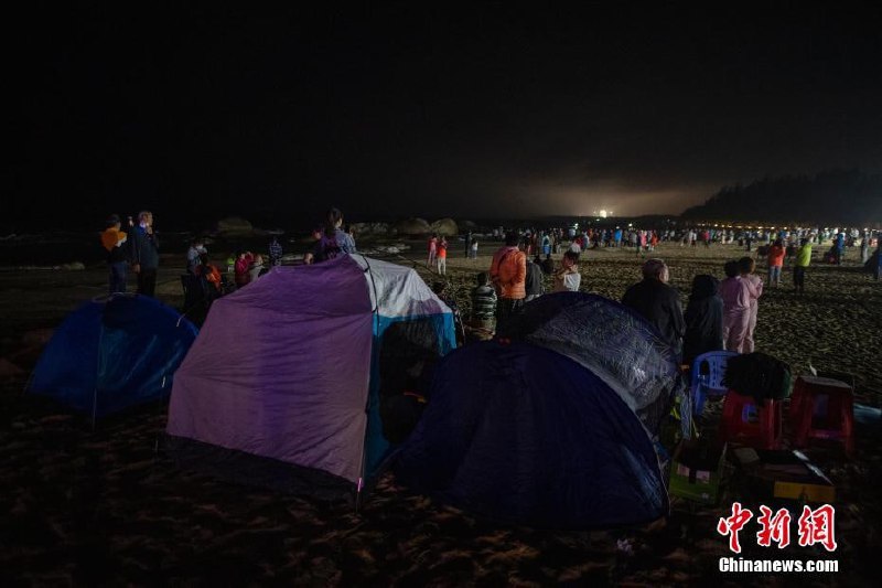 周五凌晨1时51分，长征七号改遥二运载火箭在海南文昌航天发射场点火升空，将试验九号卫星送入预定轨道，发射取得圆满成功