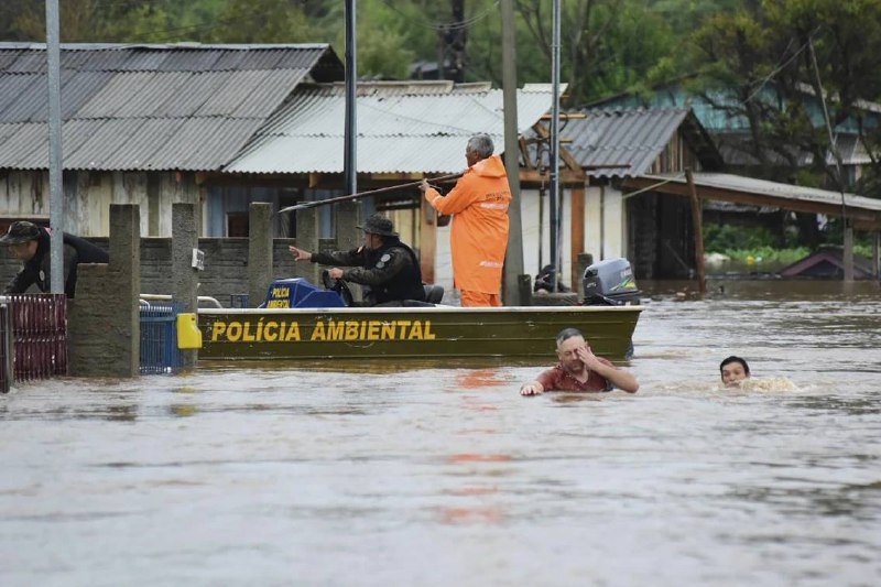 巴西南里奥格兰德州多个城市因温带气旋发生洪水，至少21人死亡、1650人无家可归