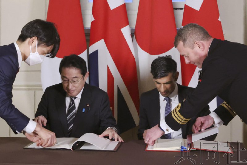 当地时间11日下午，日本首相岸田文雄在伦敦与英国首相苏纳克举行了会谈