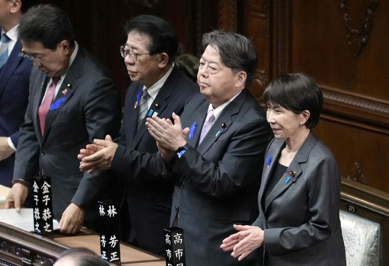 日本众议院全体会议10日以执政党等多数赞成，表决通过了《皇室典范》等的修正案