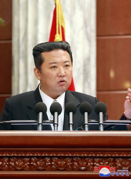朝鲜劳动党第八届中央委员会第四次全体会议第二天会议28日在平壤举行