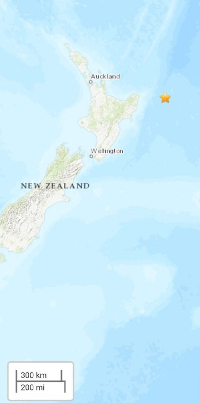 美国地质调查局测定，北京时间21时27分35秒，新西兰吉斯伯恩附近海域（南纬37.800°，西经179.500°）发生7.3级地震，震源深度10千米，地震烈度VIII（极强）
