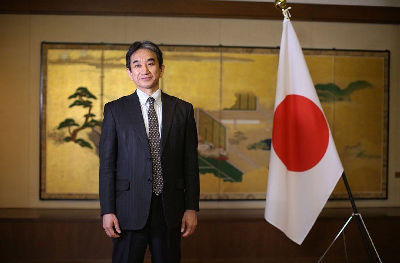 受新冠疫情的影响，日本新任驻华大使垂秀夫抵京赴任的时间较原计划略有延迟