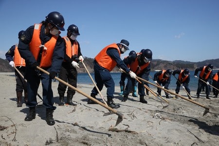 据日本宫城县警察，在该县东松岛市的一名61岁女性身份确定后，十年前的311东日本大震灾的死亡人数增加了1人，失踪人数减少了1人