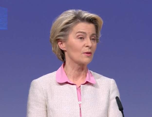 英国和欧盟达成脱欧贸易协议，英国政府表示，已经收回了对资金、边界、法律、贸易和捕鱼水域的控制权