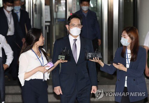 韩国首尔中央地方法院9日驳回检方对三星电子副会长李在镕的批捕申请，决定不予批捕